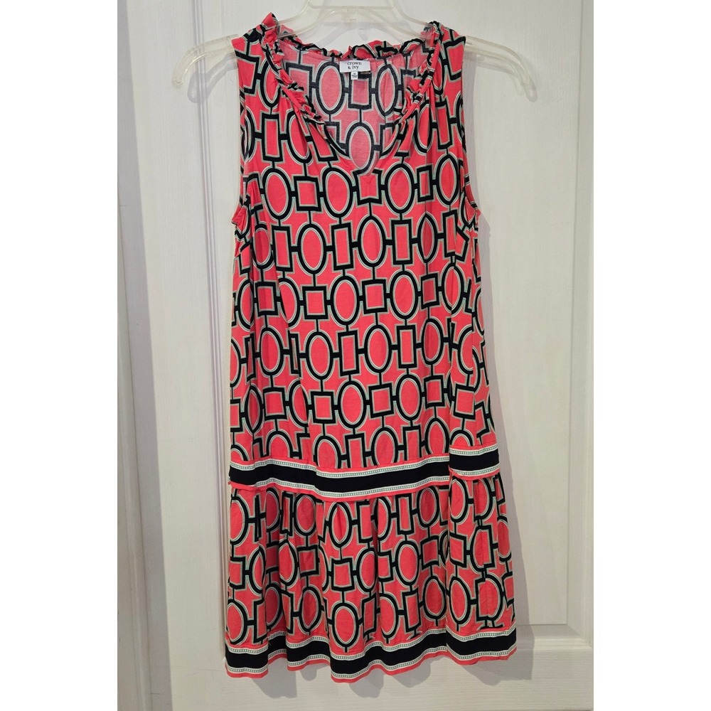 Crown & Ivy Dress Women Medium Pink Geometric summer vibrant beach